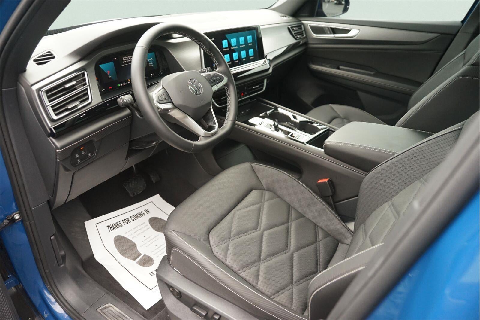2025 Volkswagen Atlas Cross Sport 2.0T SE w/Technology