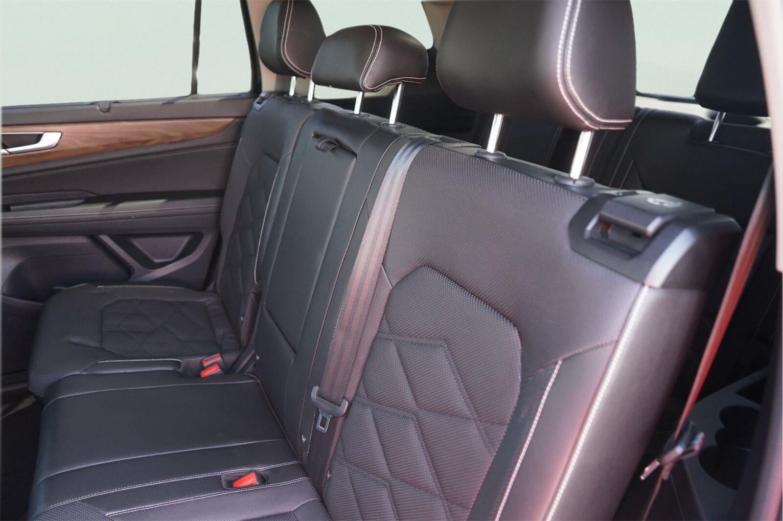 2024 Volkswagen Atlas 2.0T SE w/Technology