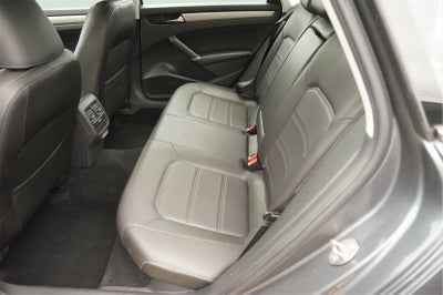 2022 Volkswagen Passat SE