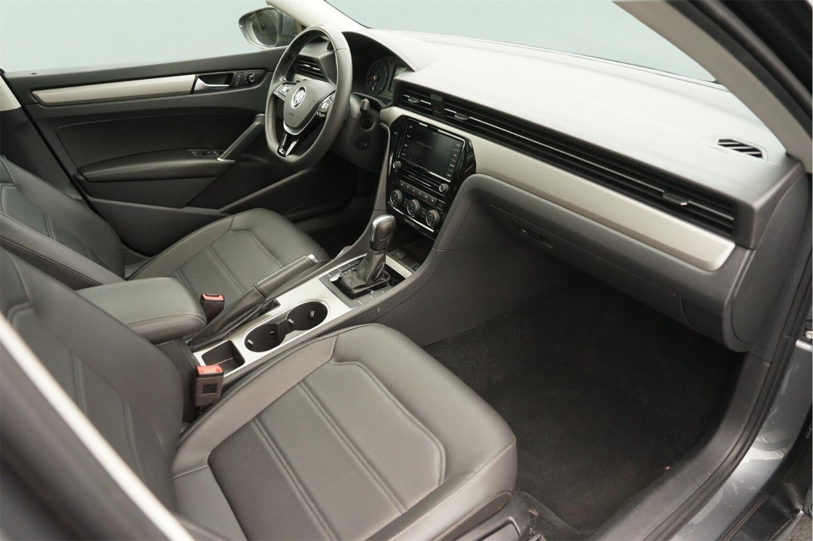 2022 Volkswagen Passat SE