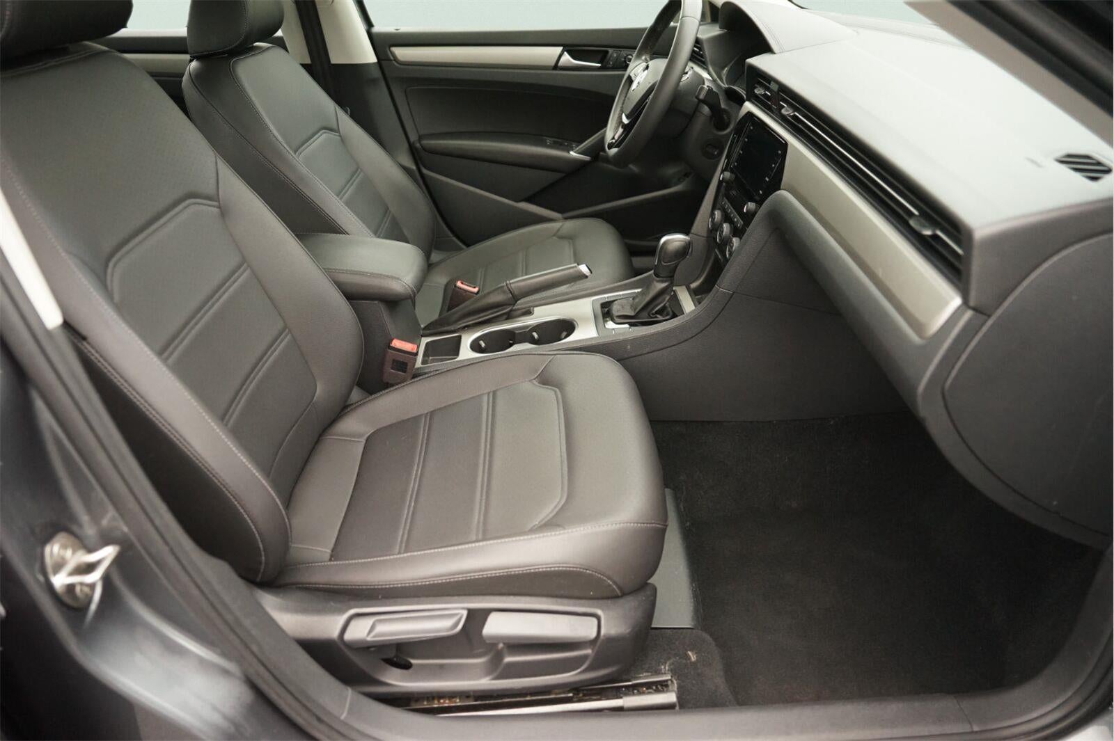 2022 Volkswagen Passat SE
