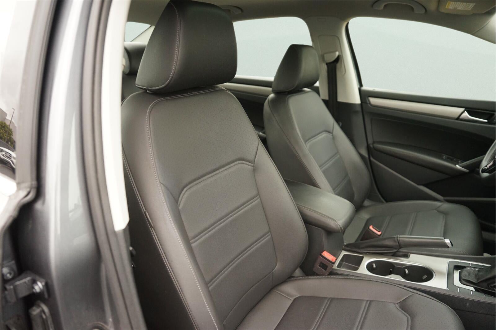 2022 Volkswagen Passat SE