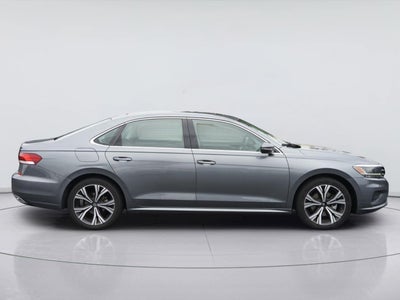 2022 Volkswagen Passat SE