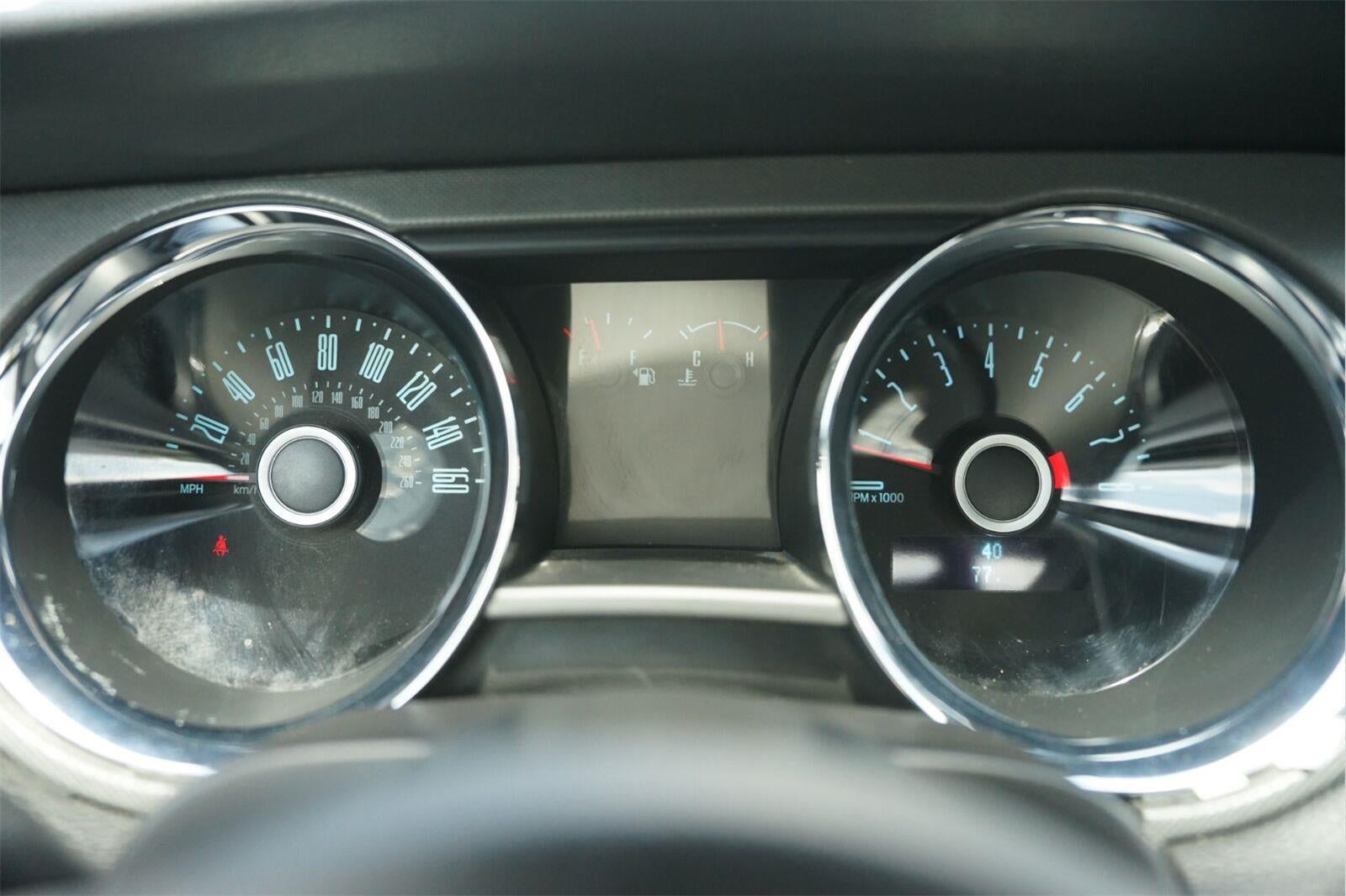 2014 Ford Mustang V6
