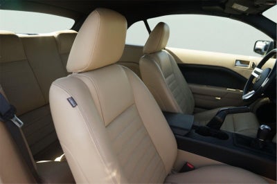 2006 Ford MUSTANG Base