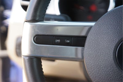 2006 Ford MUSTANG Base