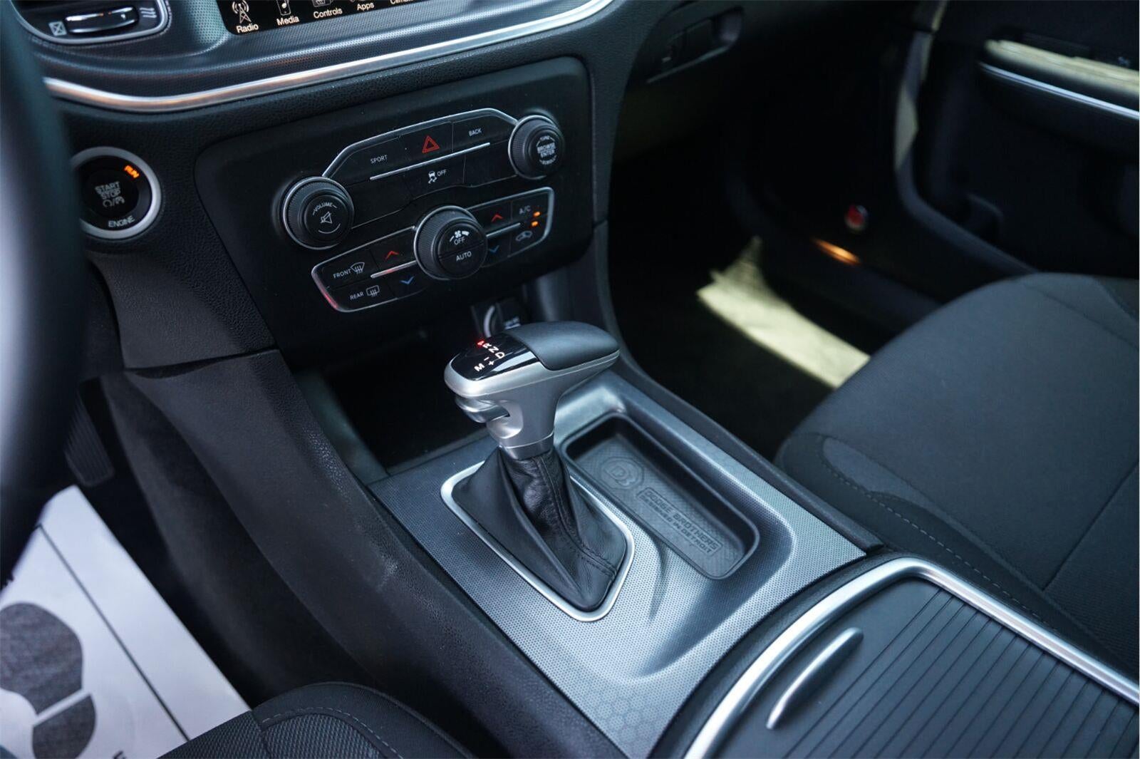 2015 Dodge Charger SXT