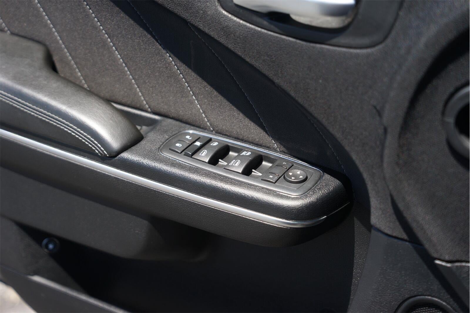 2015 Dodge Charger SXT