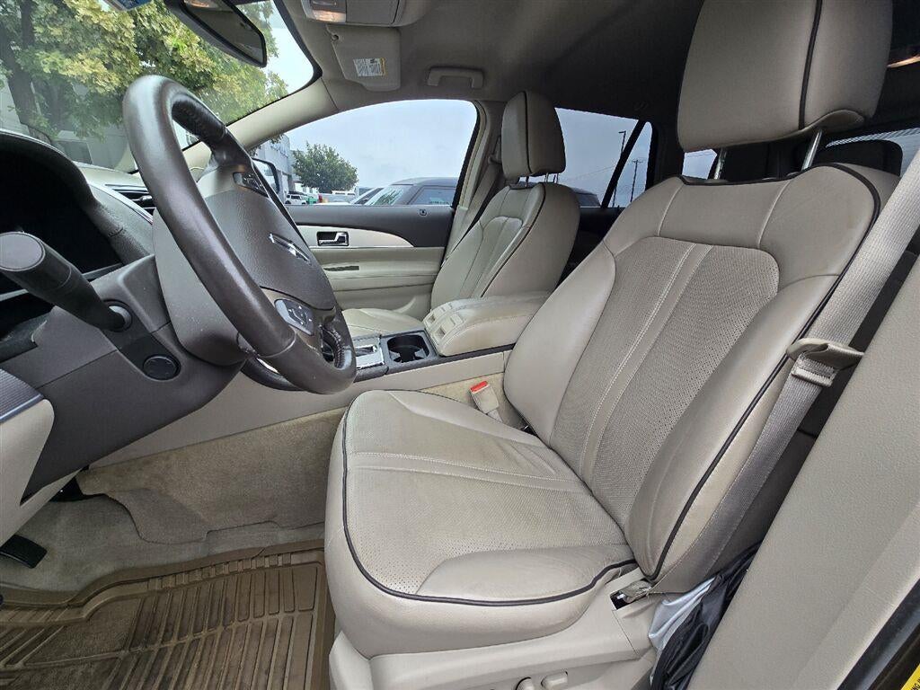 2011 Lincoln MKX Base