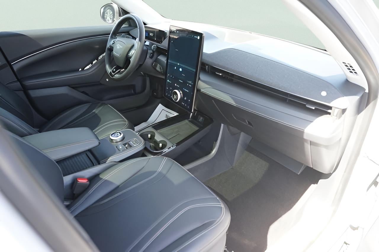 2023 Ford MUSTANG MACH-E PREMIUM