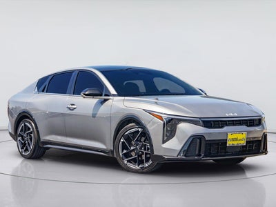 2025 Kia K4 GT-Line