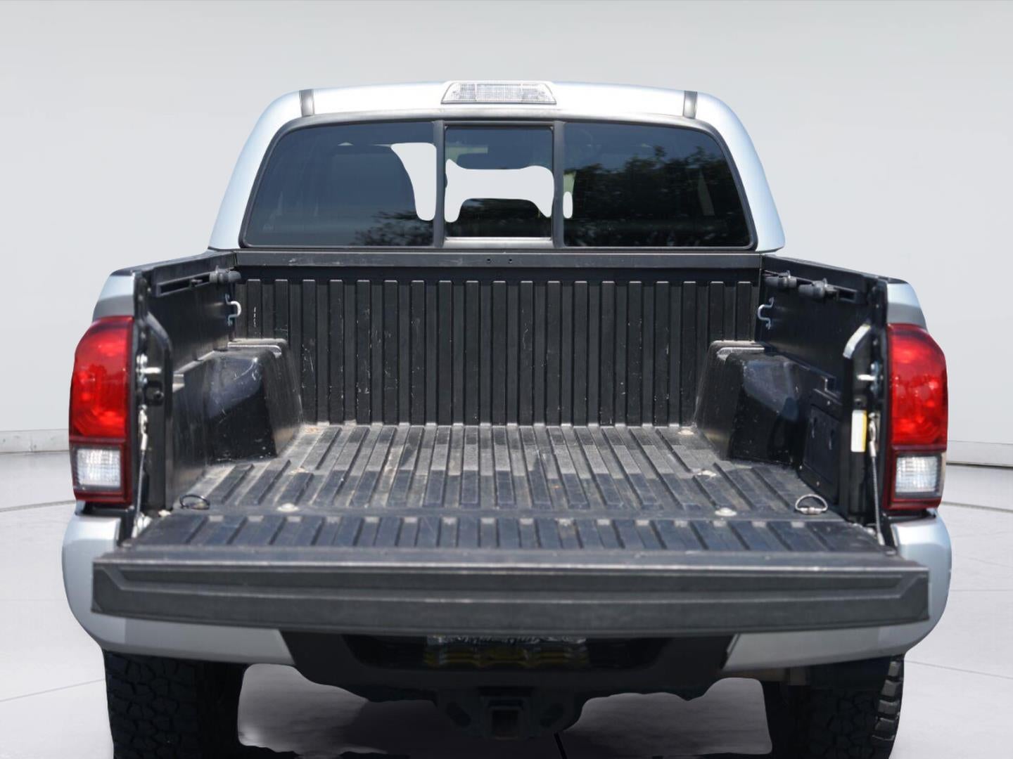 2022 Toyota Tacoma SR V6