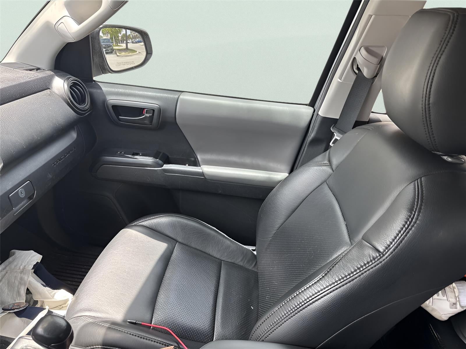 2022 Toyota Tacoma SR V6