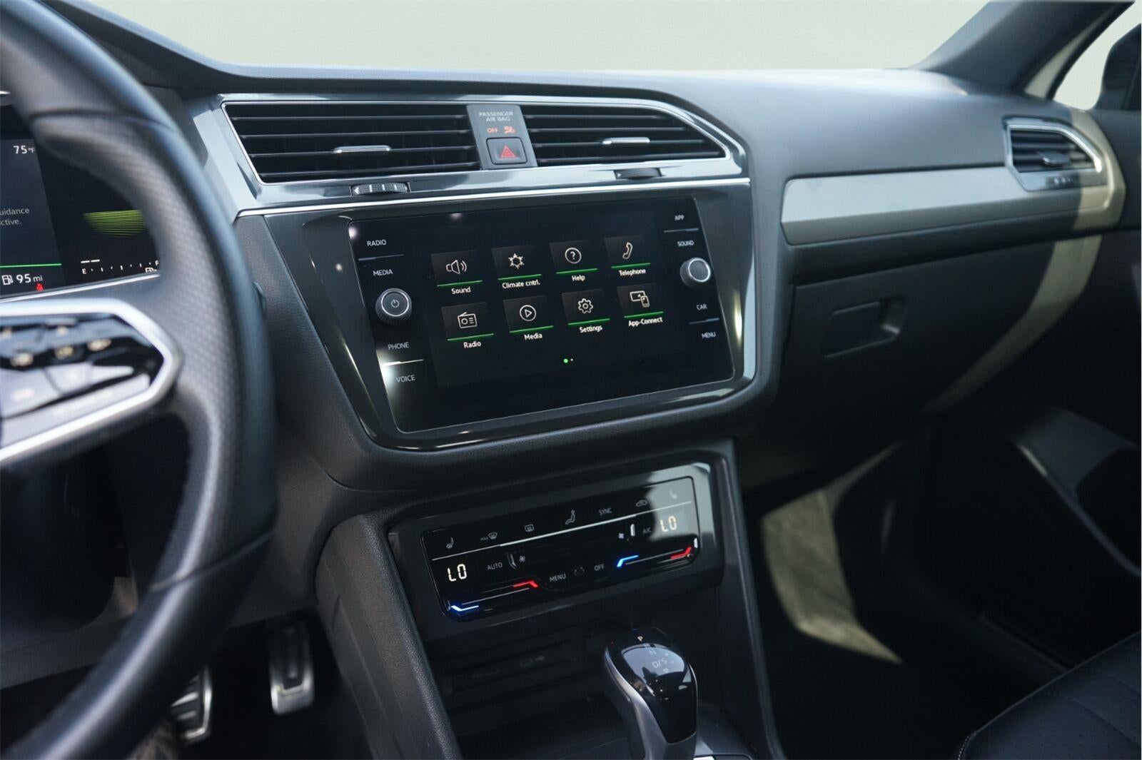 2022 Volkswagen Tiguan SE R-Line Black