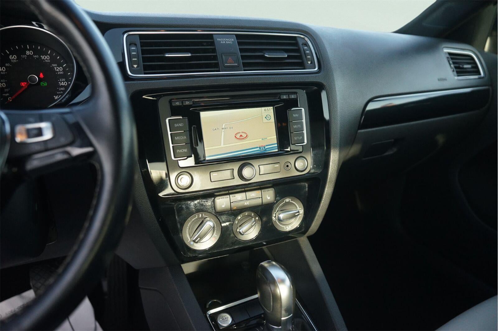 2015 Volkswagen Jetta 1.8T Sport