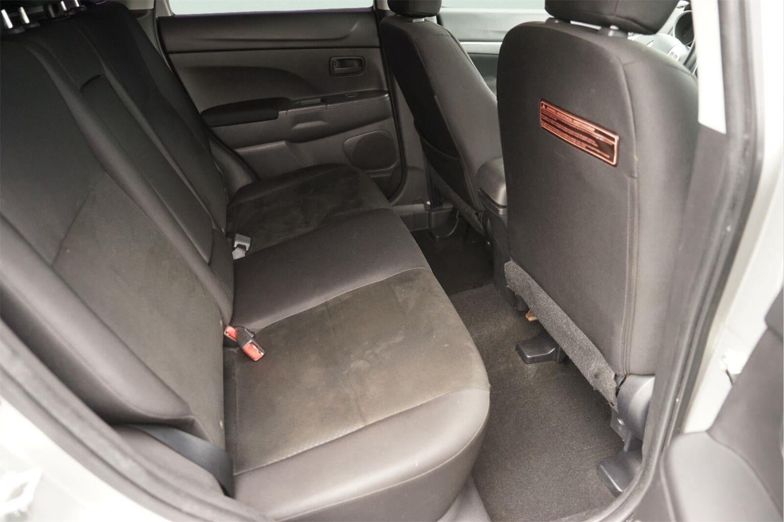 2013 Mitsubishi OUTLANDER ES