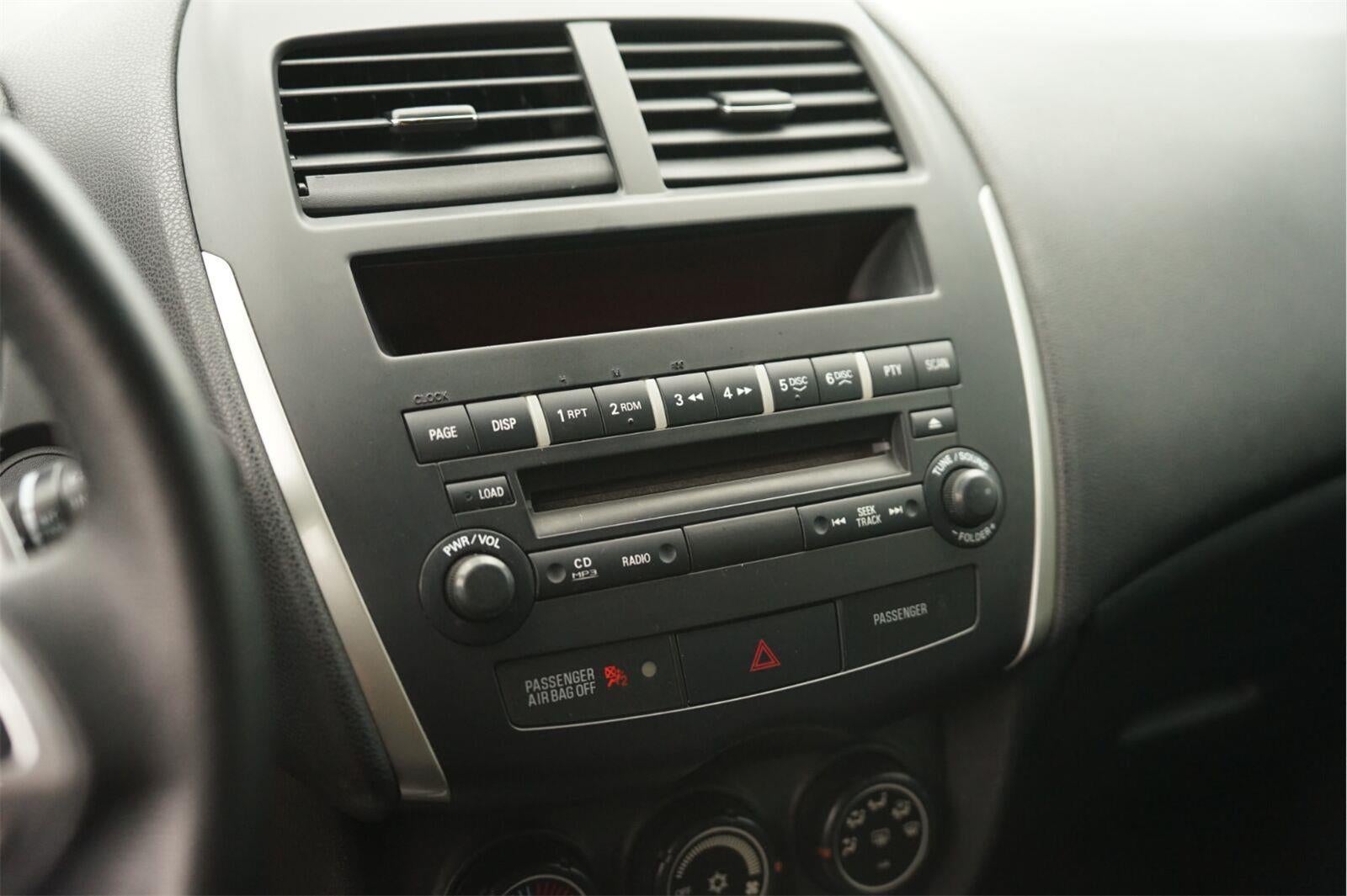 2013 Mitsubishi OUTLANDER ES