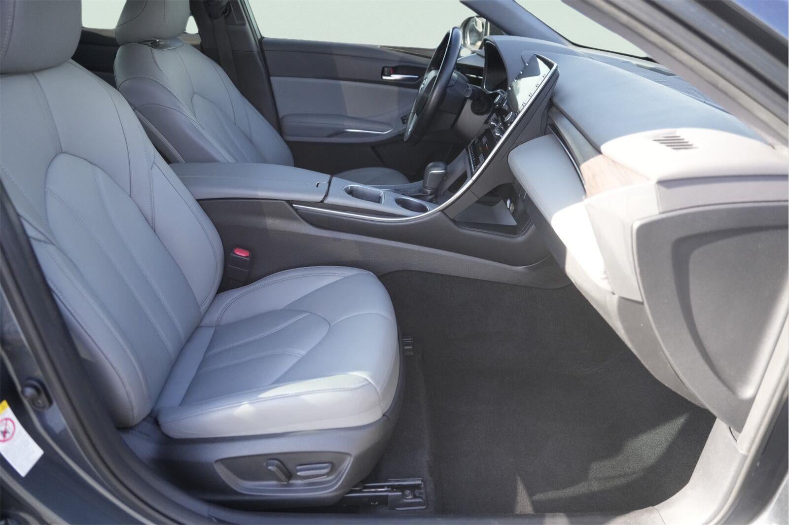2019 Toyota Avalon XLE