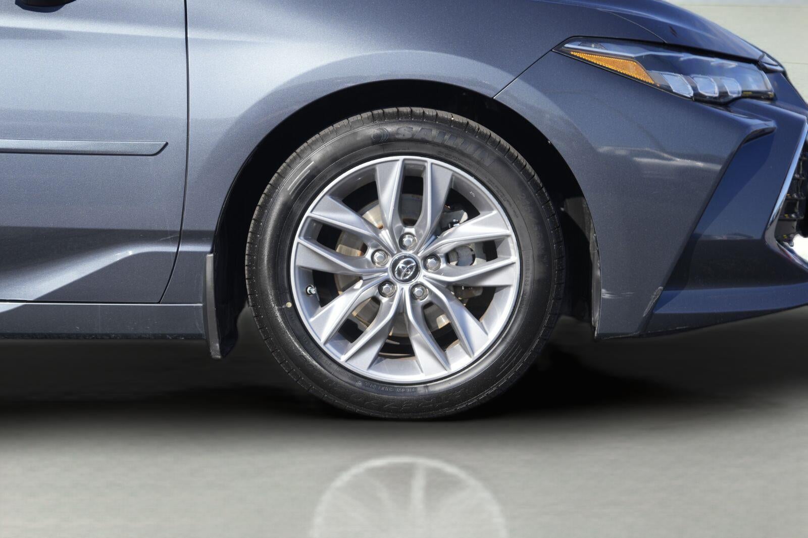 2019 Toyota Avalon XLE