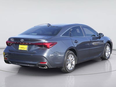 2019 Toyota Avalon XLE