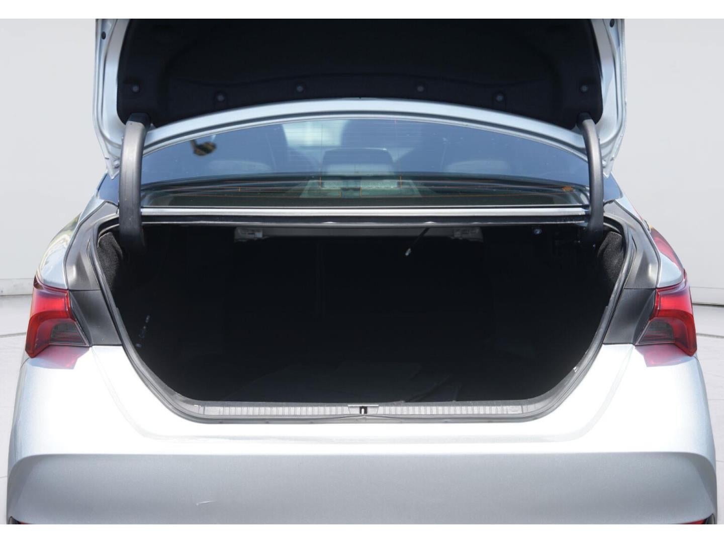 2019 Toyota Avalon XSE
