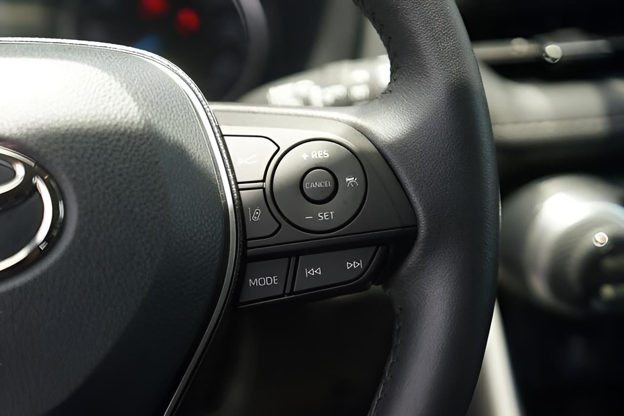 2021 Toyota RAV4 Hybrid XLE Premium
