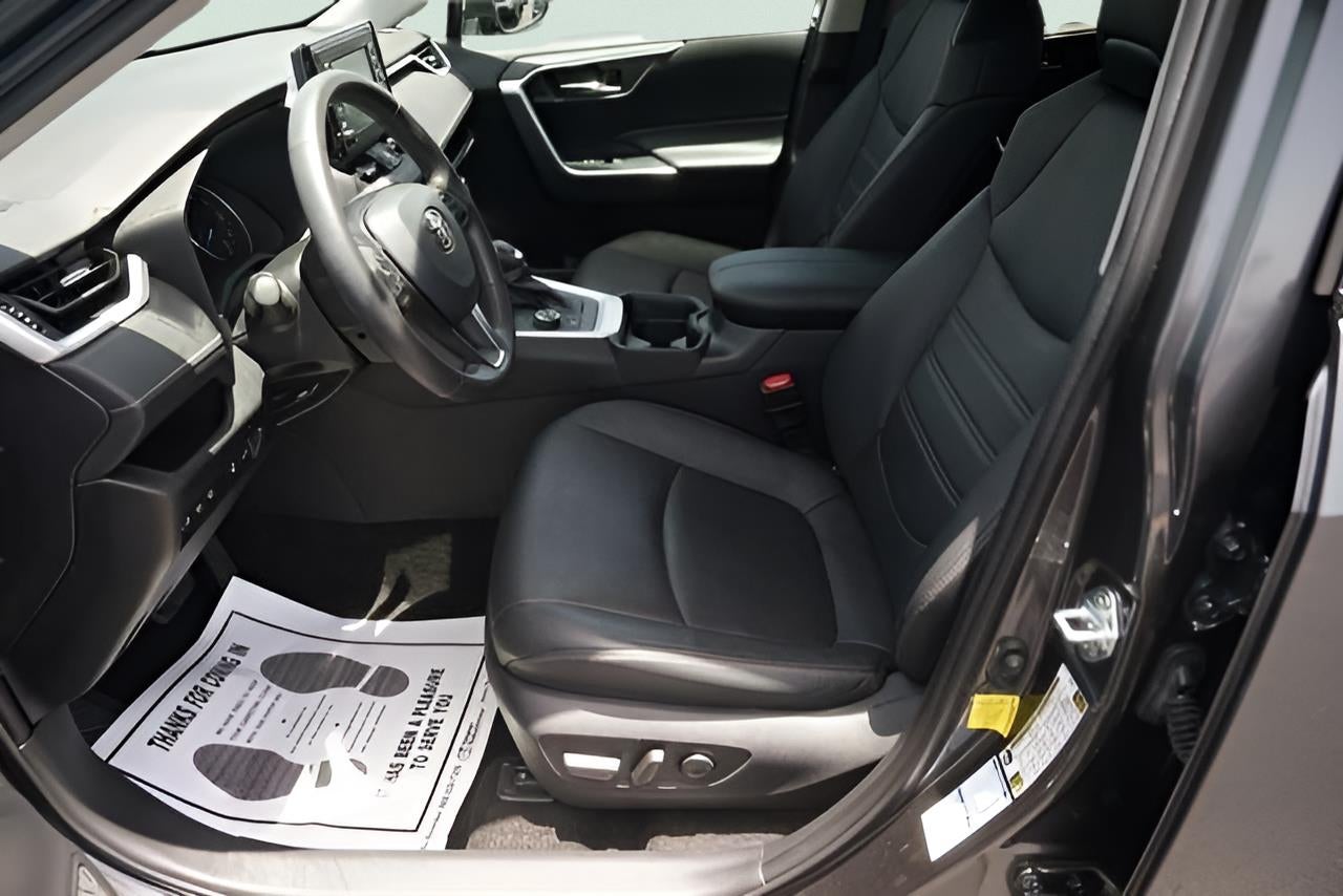 2021 Toyota RAV4 Hybrid XLE Premium