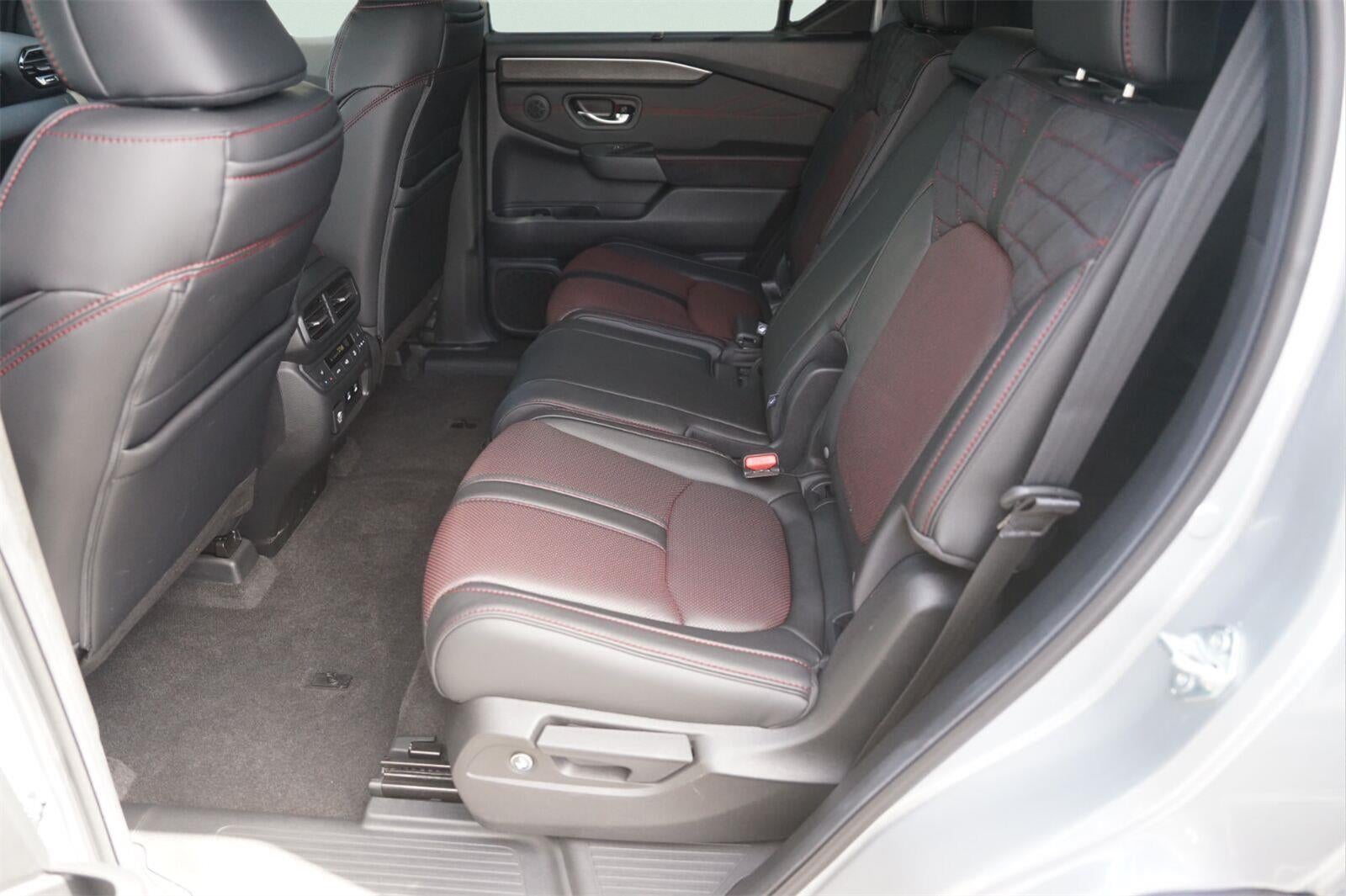 2026 Honda Pilot Black Edition