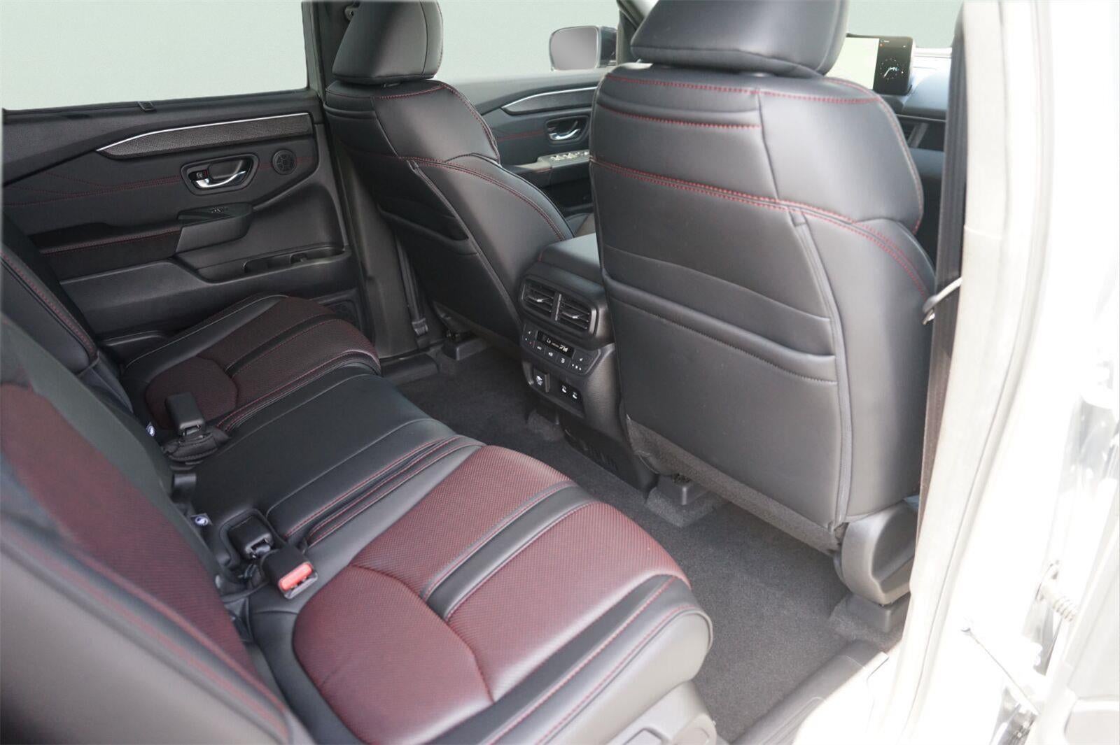 2026 Honda Pilot Black Edition