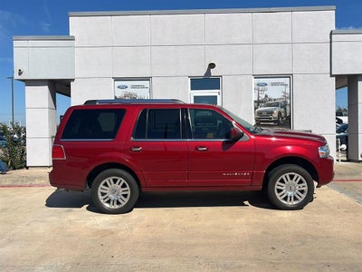2014 Lincoln Navigator Base