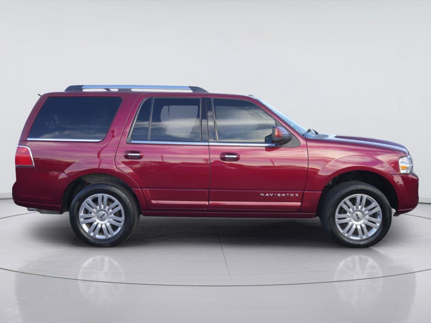 2014 Lincoln Navigator Base