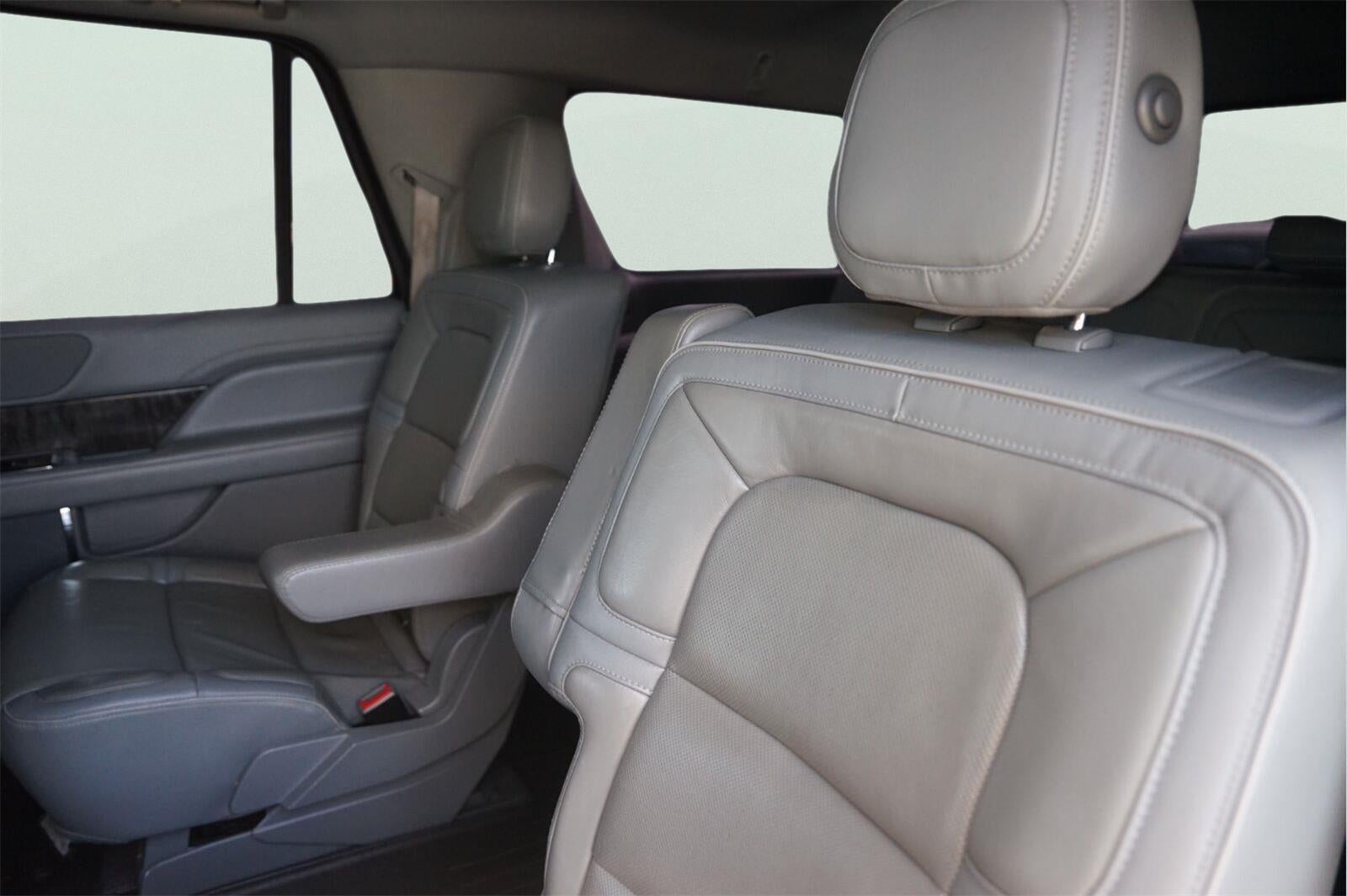 2019 Lincoln Navigator L Select