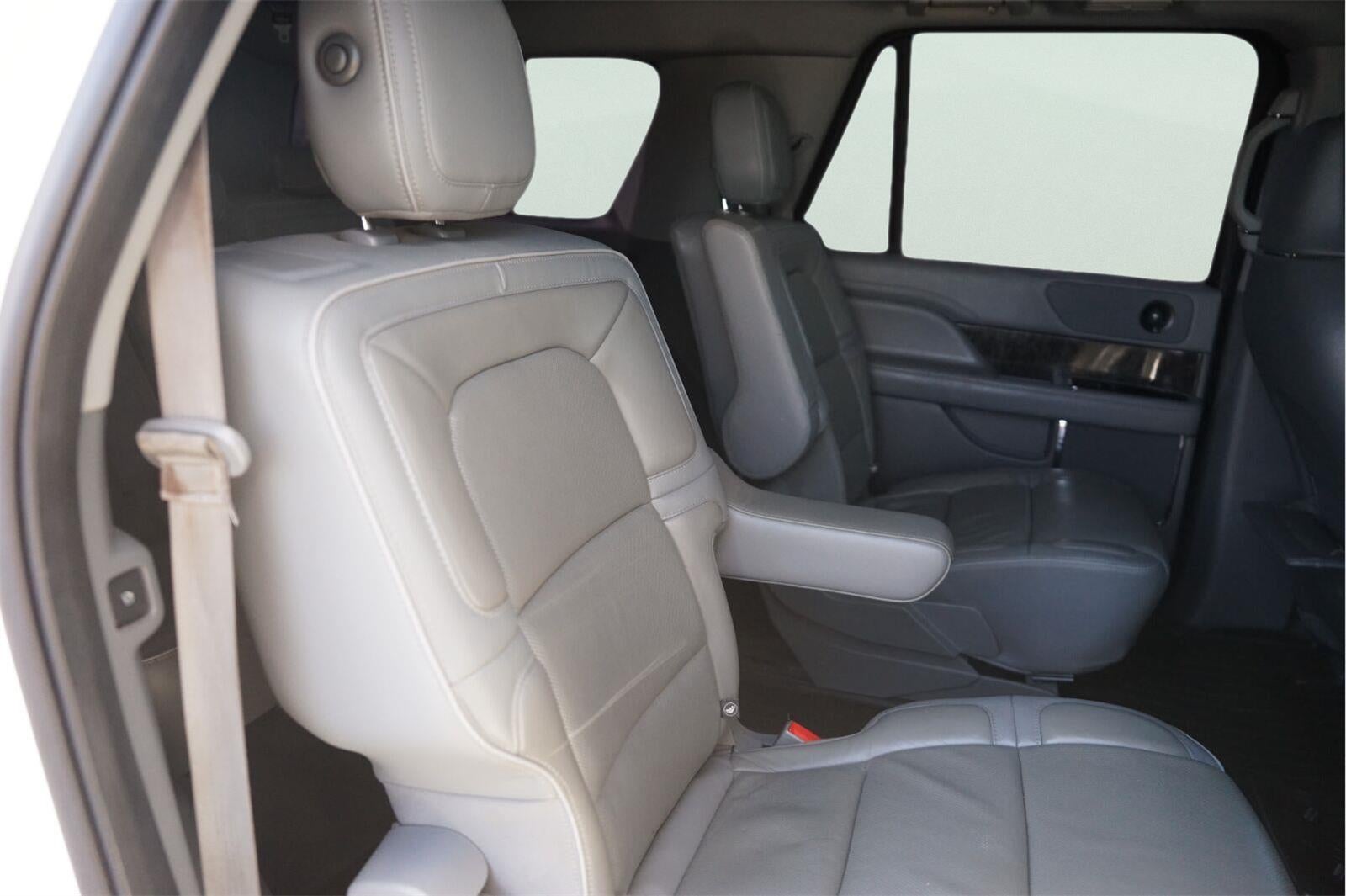 2019 Lincoln Navigator L Select