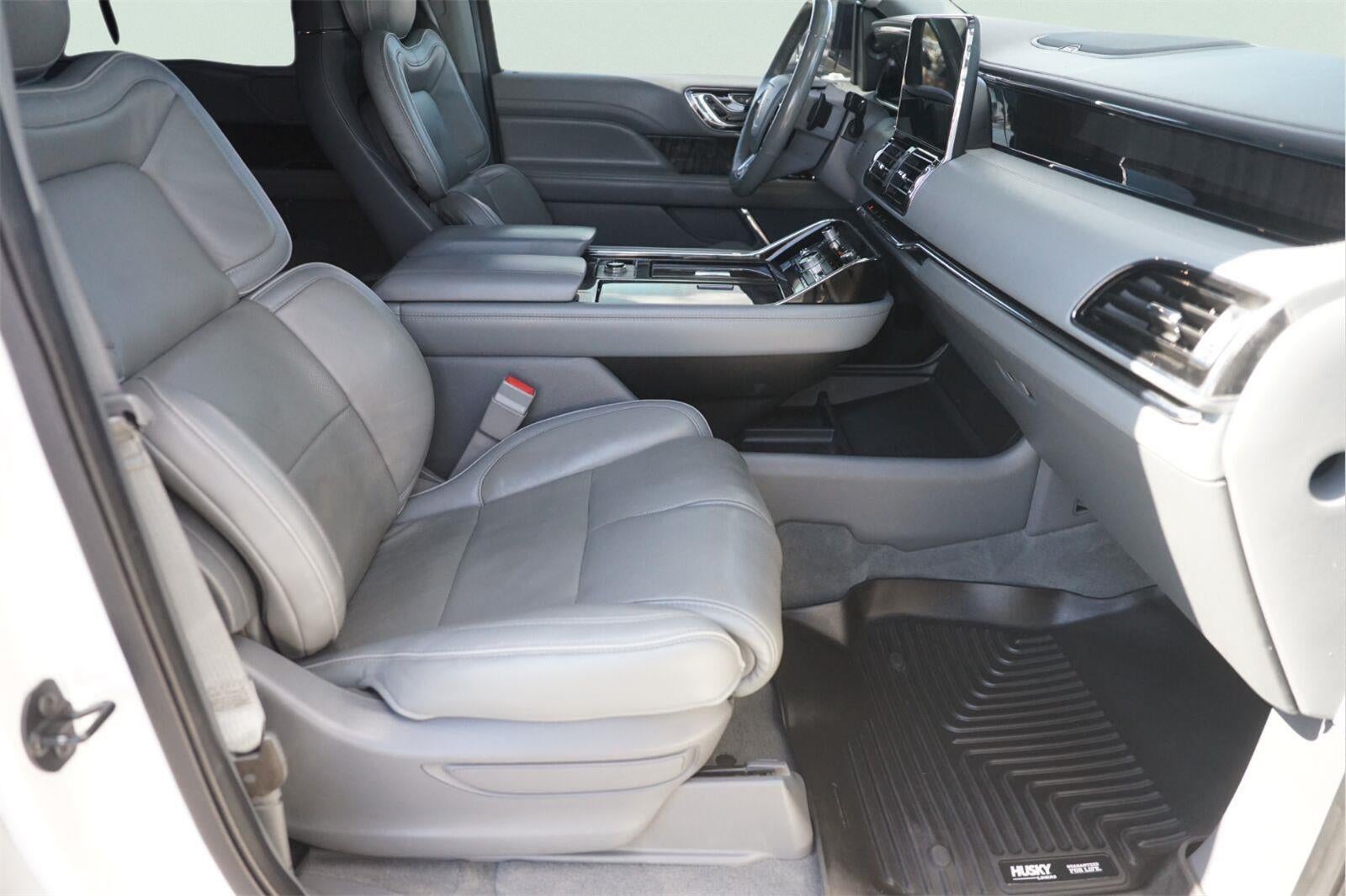 2019 Lincoln Navigator L Select