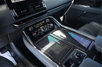 2019 Lincoln Navigator L Select