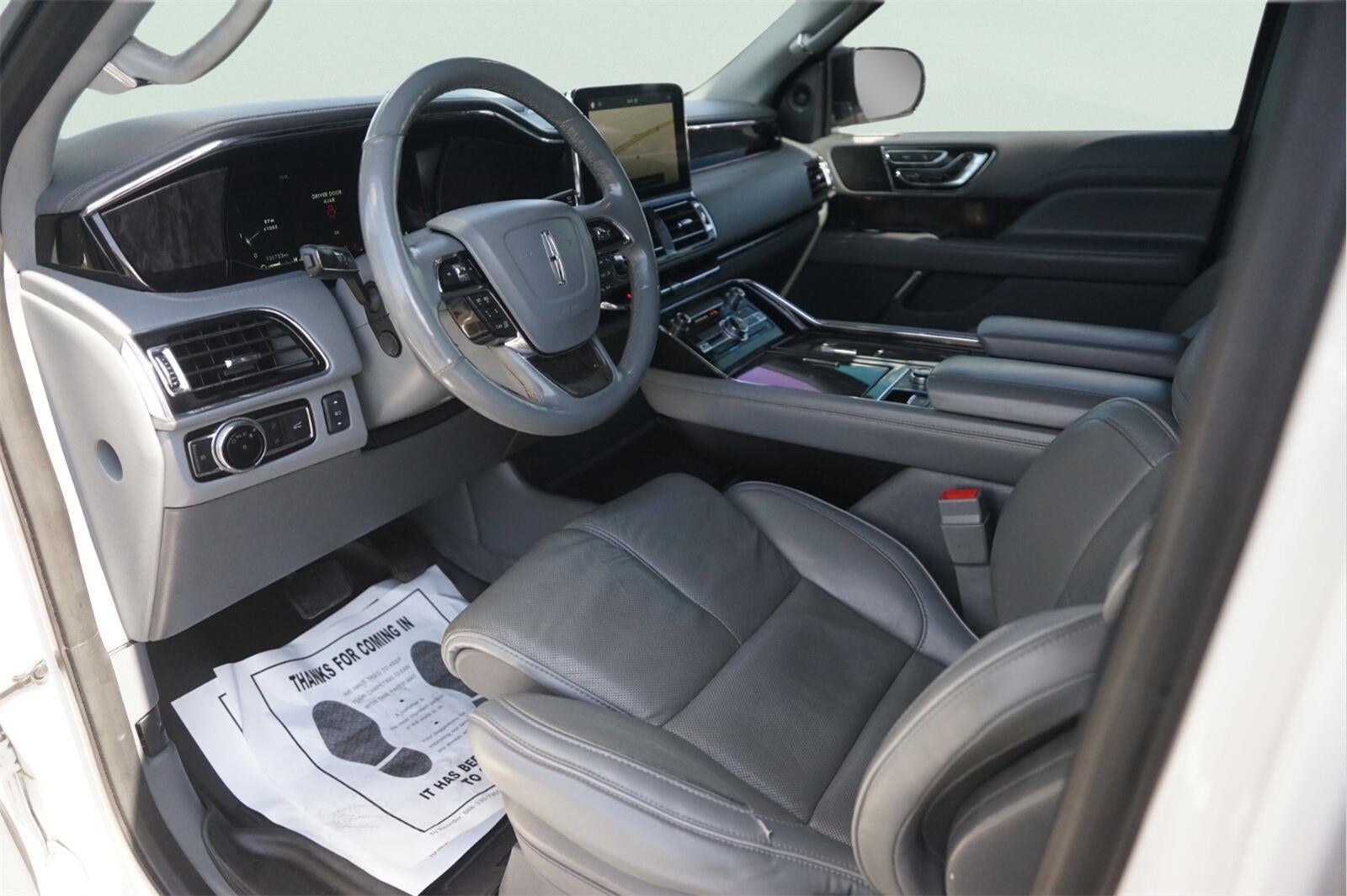 2019 Lincoln Navigator L Select