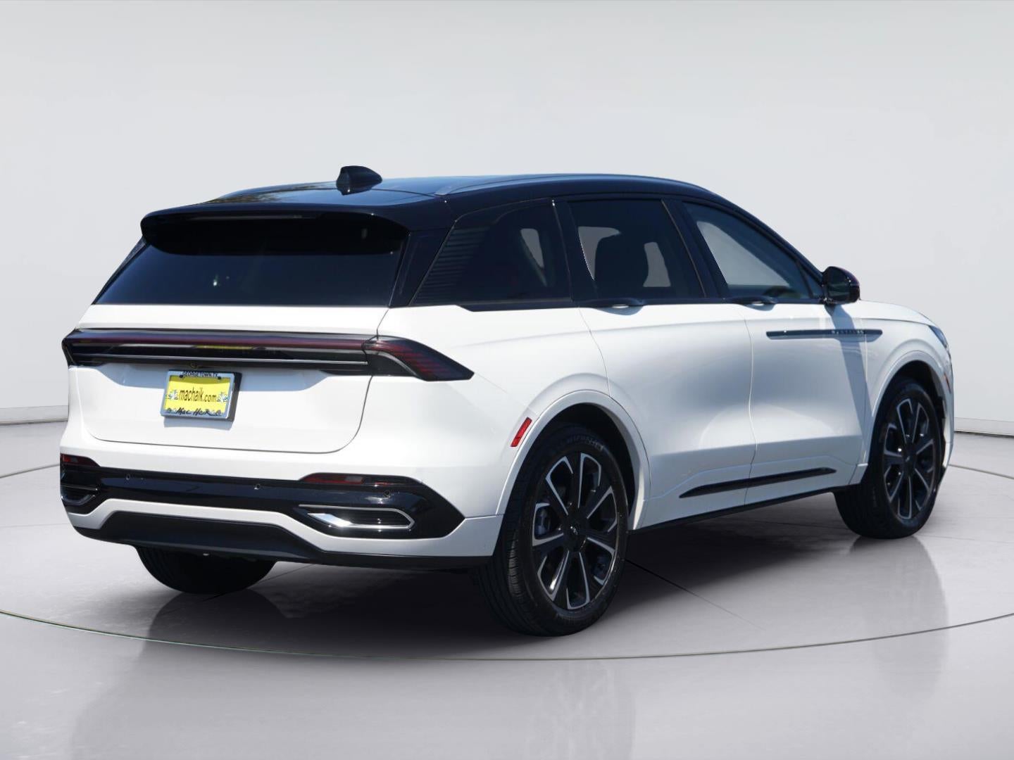 2025 Lincoln Nautilus Reserve