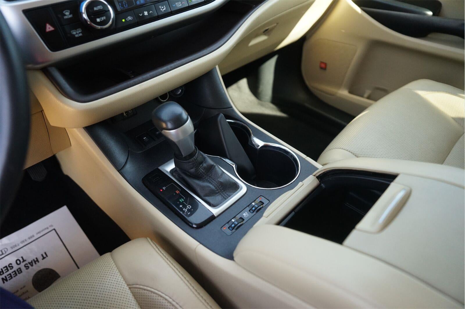2016 Toyota Highlander Limited