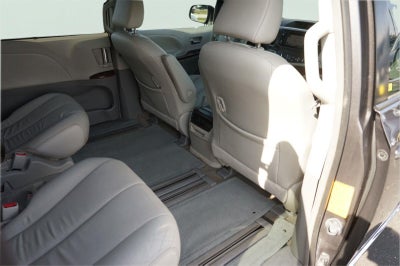 2013 Toyota Sienna XLE 8-Passenger