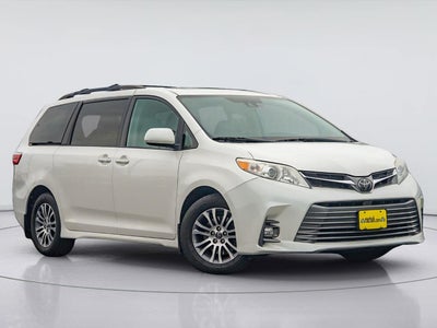 2020 Toyota SIENNA Base
