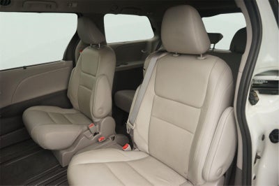 2020 Toyota SIENNA Base