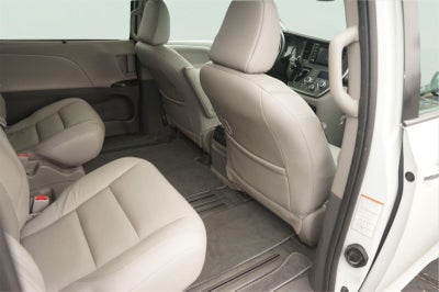 2020 Toyota SIENNA Base