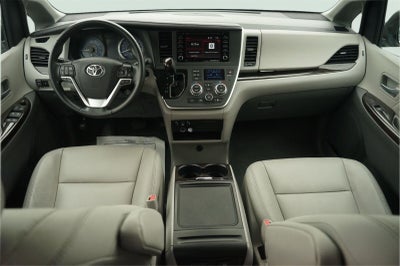2020 Toyota SIENNA Base