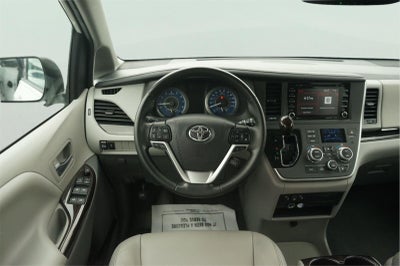 2020 Toyota SIENNA Base
