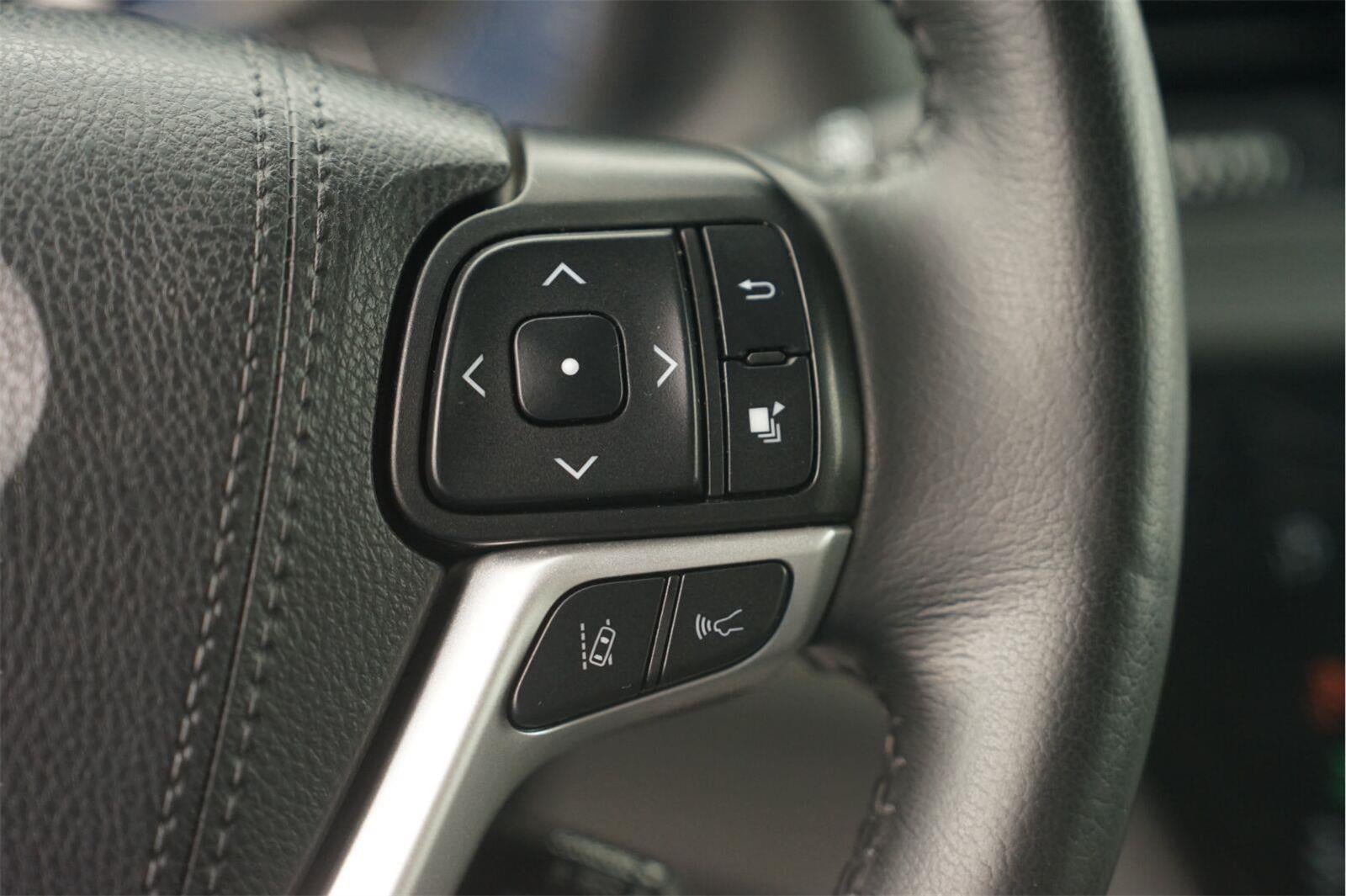 2020 Toyota SIENNA Base