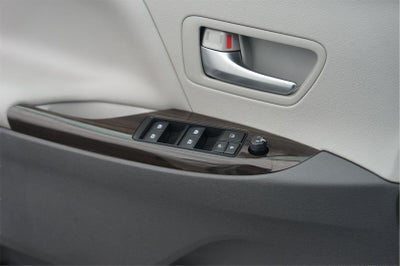 2020 Toyota SIENNA Base
