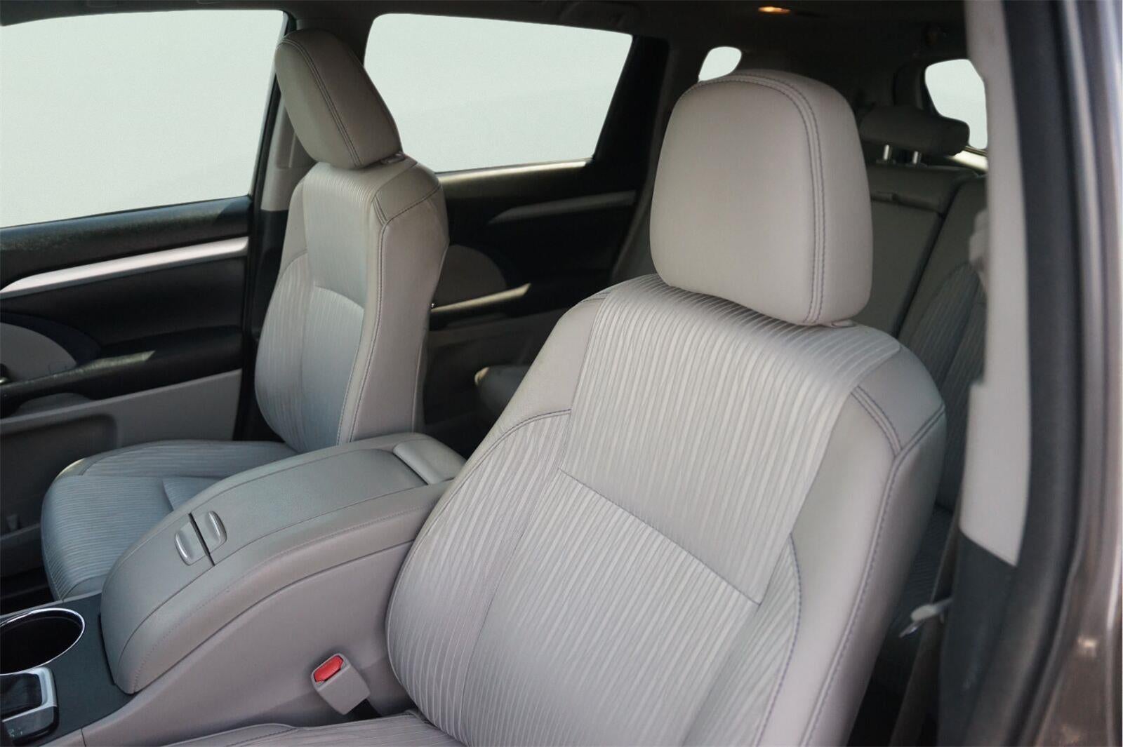 2015 Toyota Highlander LE Plus
