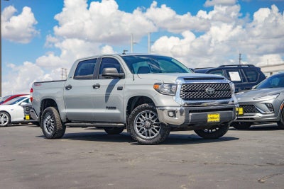 2018 Toyota Tundra SR5
