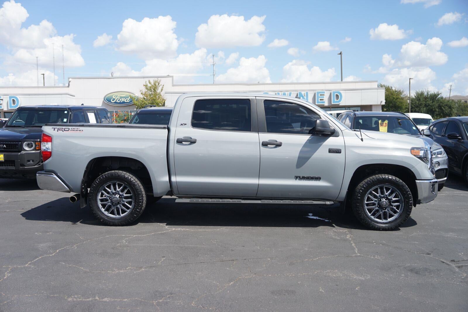 2018 Toyota Tundra SR5