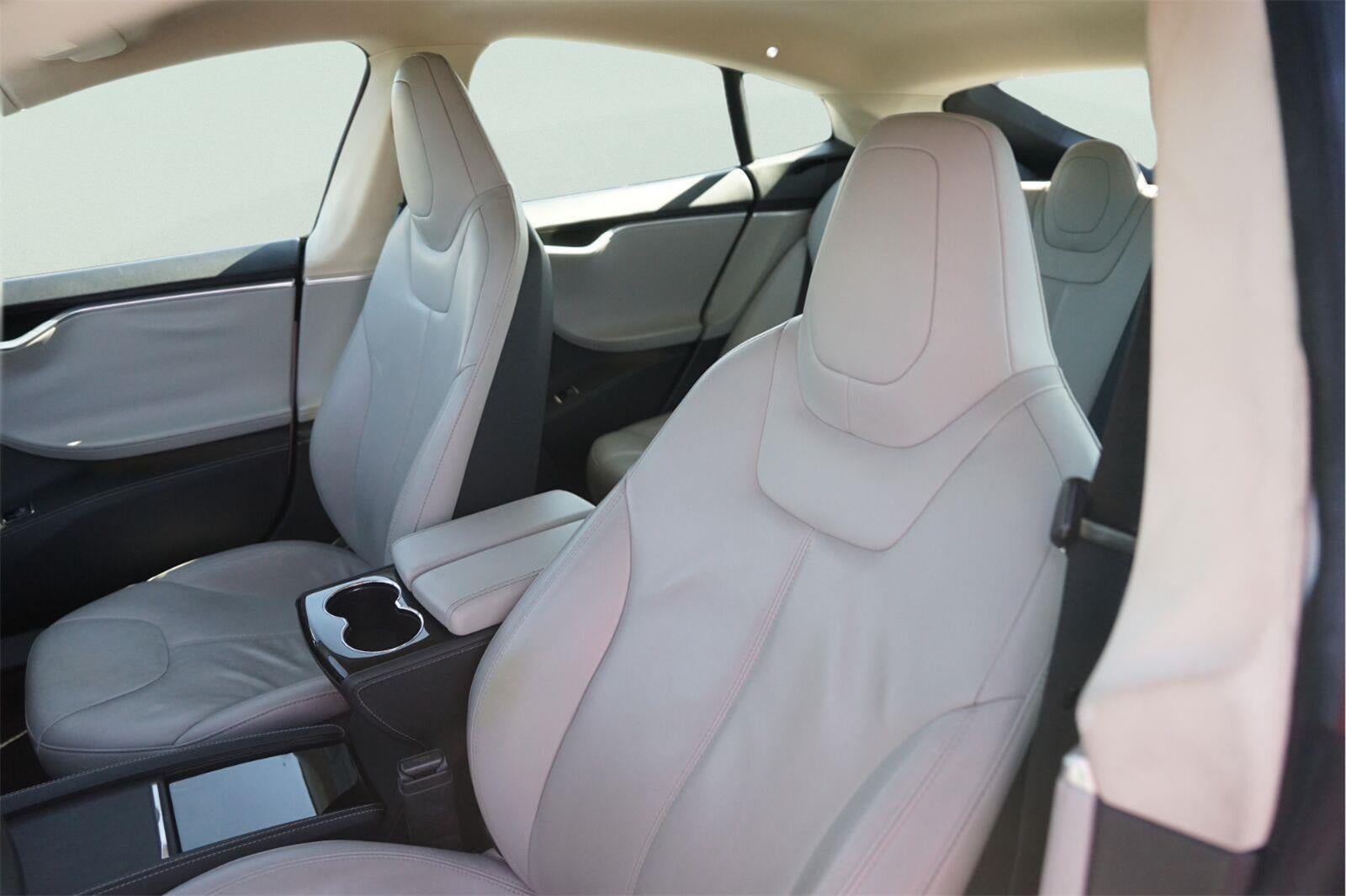 2014 Tesla Model S Base